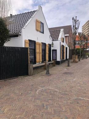 Vissers pothuis Free parking